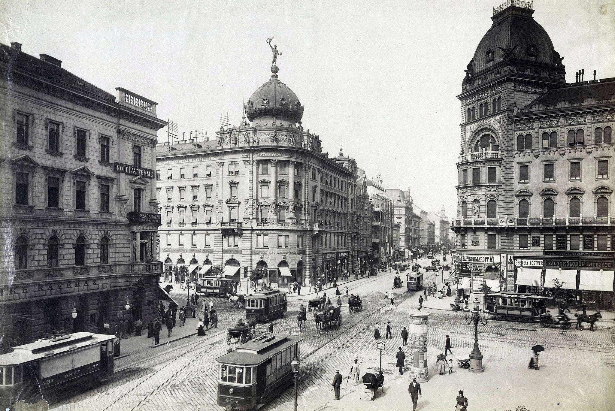 Mai Blaha Lujza tér 1898