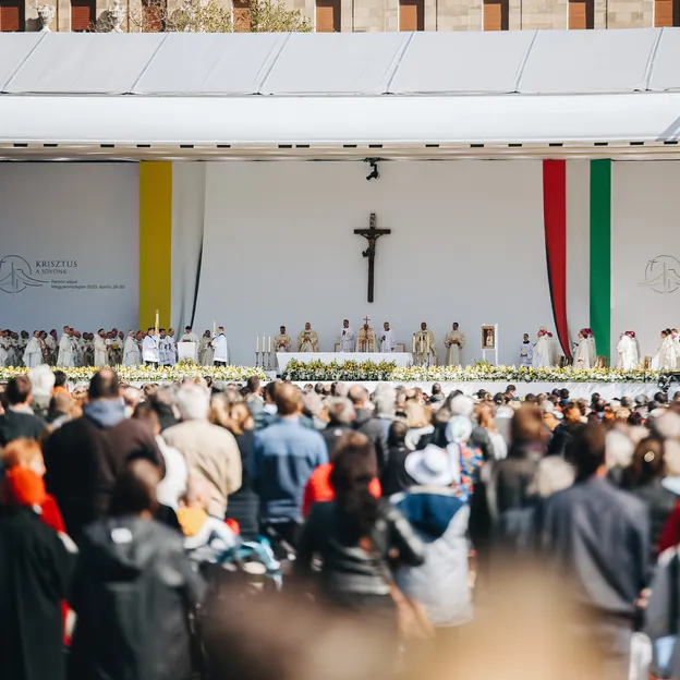 Ferenc pápa befogadásra biztatva búcsúzott Budapesttől