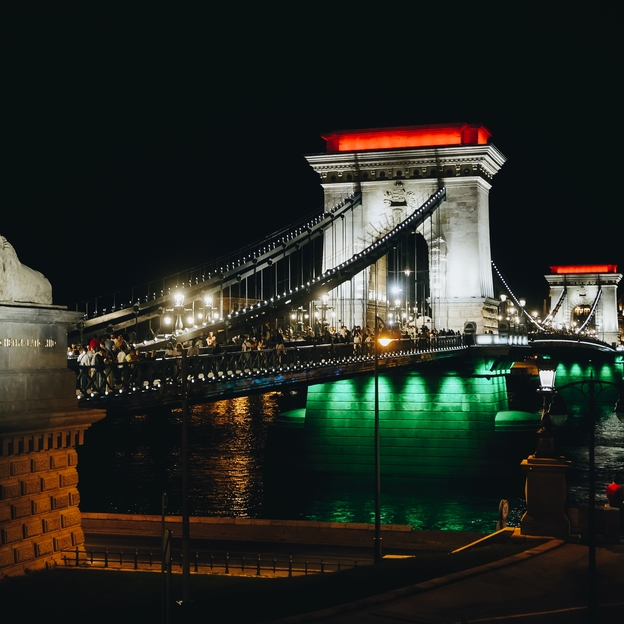 Jövőre teljesen a fővárosé lesz Budapest dísz- és közvilágítása