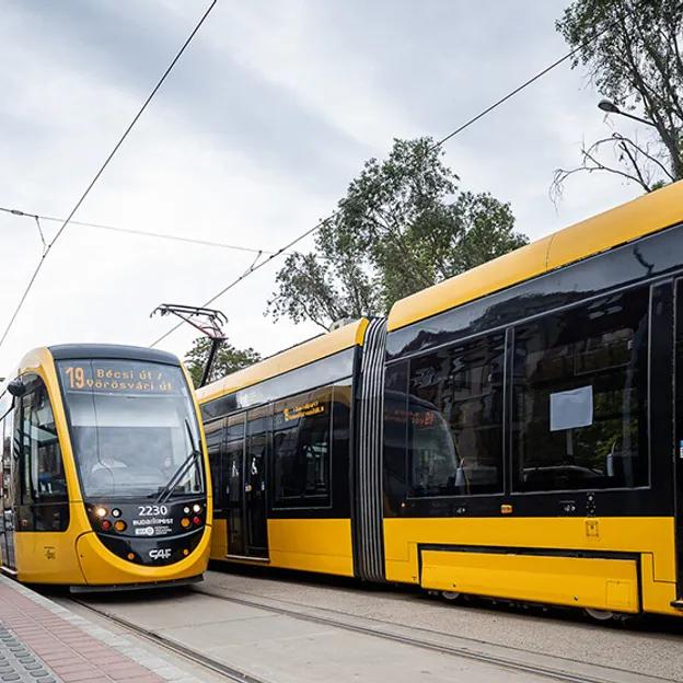 51 új, alacsonypadlós villamos érkezik Budapestre