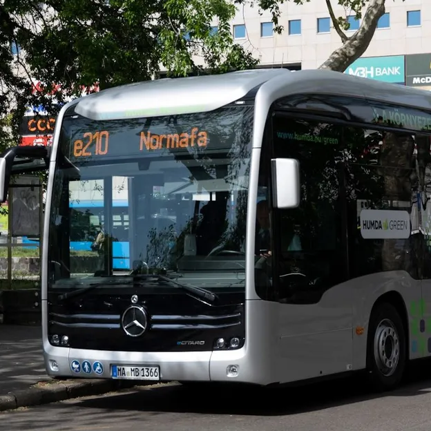 A világ legmodernebb elektromos buszát teszteli a BKK – ingyen utazhatunk rajta