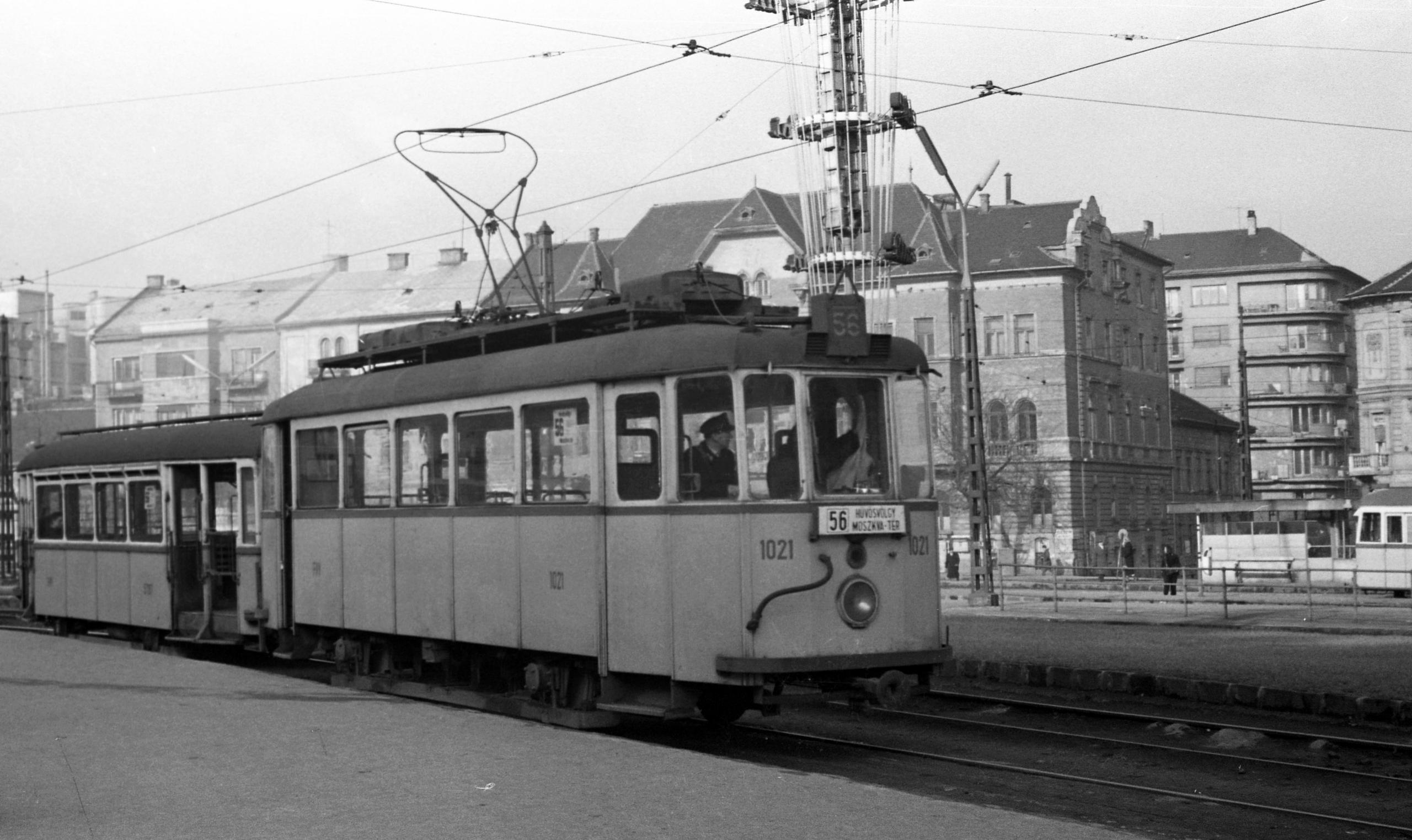 Moszkva tér 56-os villamos