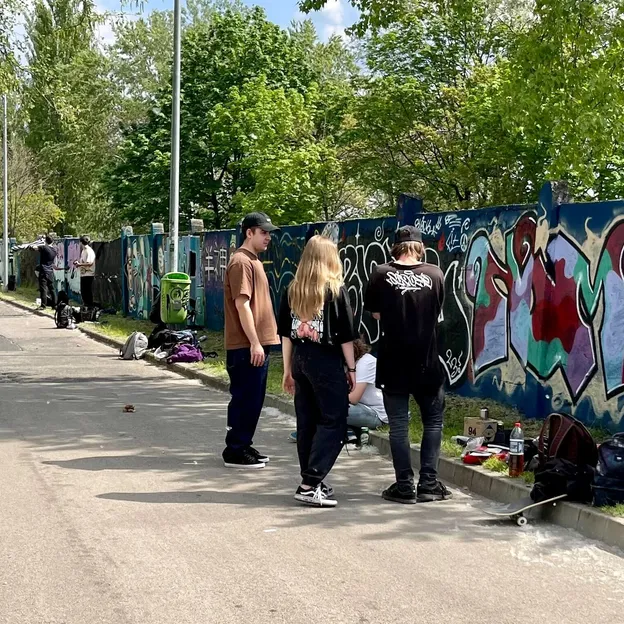 Videó! Graffiti falat adtak át Óbudán, egész hétvégén várják az érdeklődőket 