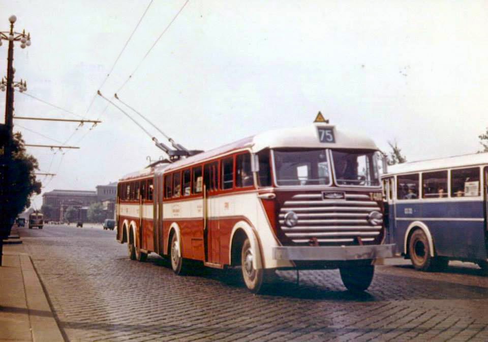 T400