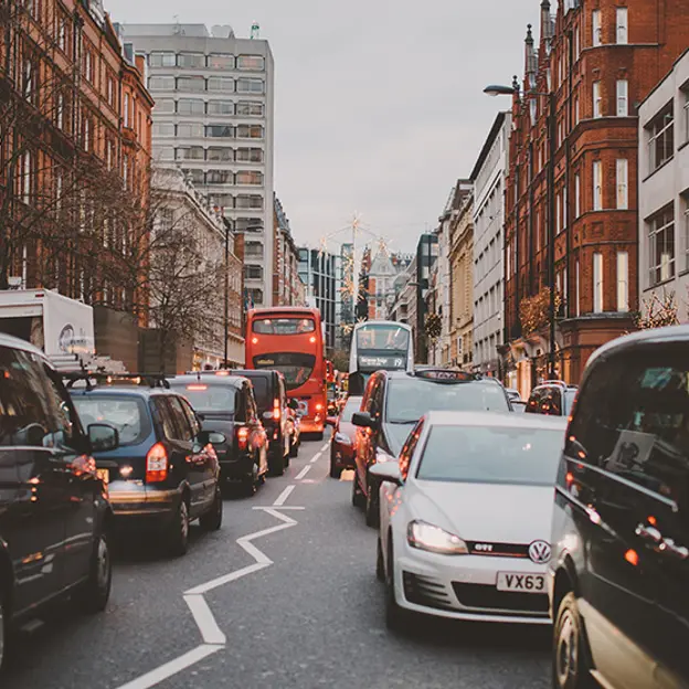 Akit a budapesti forgalom idegesít, ne menjen Londonba 