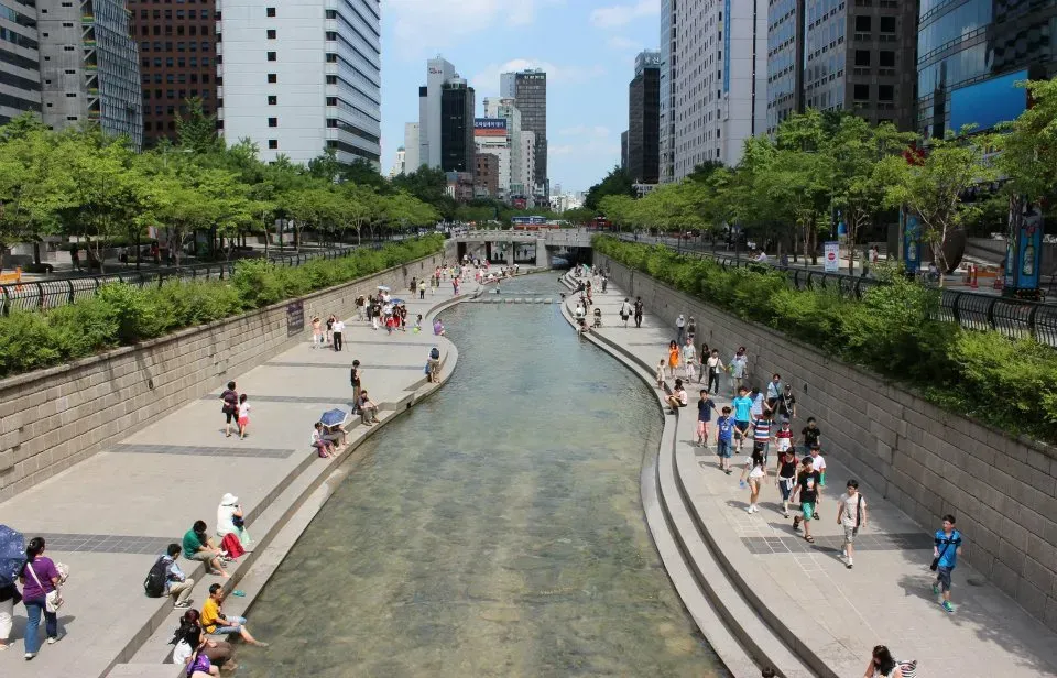 A szöuli Cheoggyecheon park